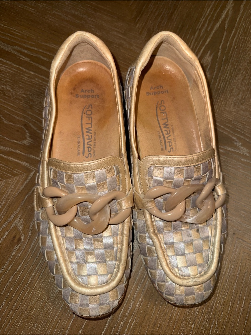 Soft Waves Loafers 38 1/2 Gold And Silver